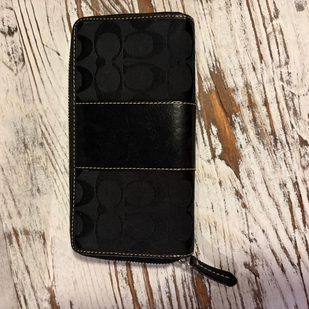 Coach Signature Black Wallet